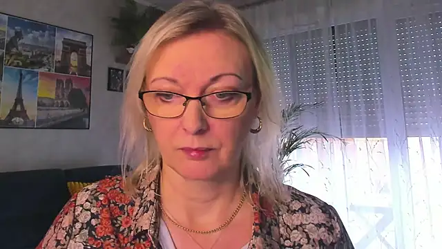 vanessa chat online show from February 2026 02:21:01 PM