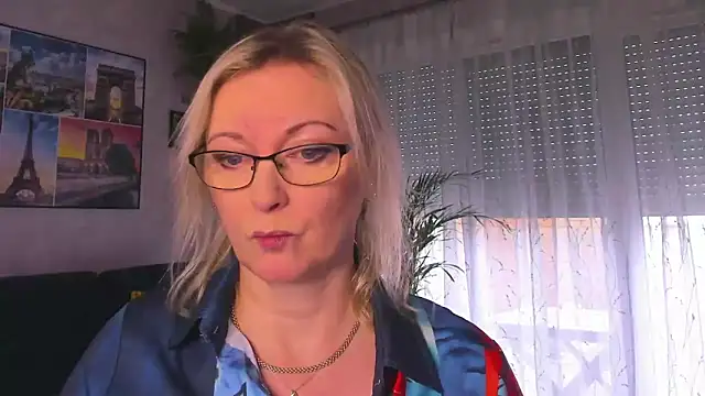 Snapshot of vanessa_chat chatting on February 2026 02:10:01 PM vanessa chat online show from February 2026 02:10:01 PM