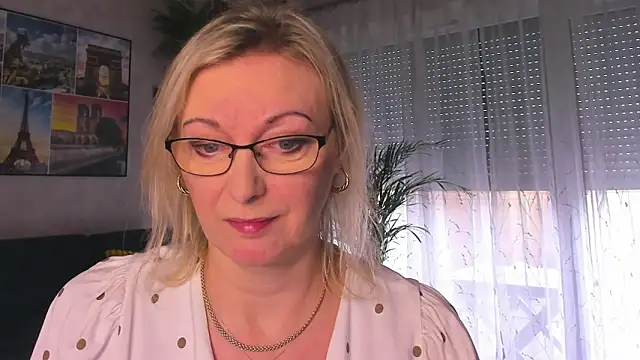 Snapshot of vanessa_chat chatting on February 2026 02:33:01 PM vanessa chat online show from February 2026 02:33:01 PM