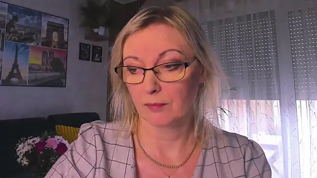 Snapshot of vanessa_chat chatting on February 2026 02:24:01 PM vanessa chat online show from February 2026 02:24:01 PM