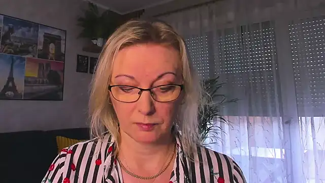 Snapshot of vanessa_chat chatting on February 2026 02:14:01 PM vanessa chat online show from February 2026 02:14:01 PM