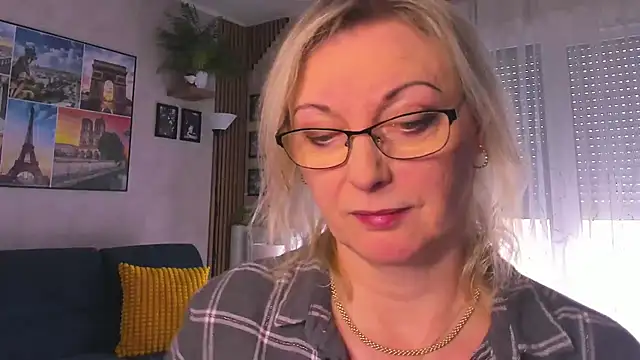 Snapshot of vanessa_chat chatting on March 2026 02:19:01 PM vanessa chat online show from March 2026 02:19:01 PM