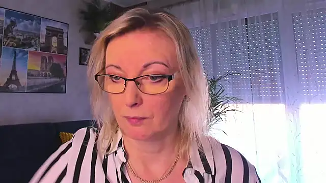 Snapshot of vanessa_chat chatting on March 2026 02:12:02 PM vanessa chat online show from March 2026 02:12:02 PM