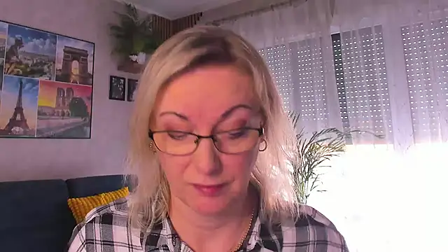 Snapshot of vanessa_chat chatting on March 2026 02:11:02 PM vanessa chat online show from March 2026 02:11:02 PM