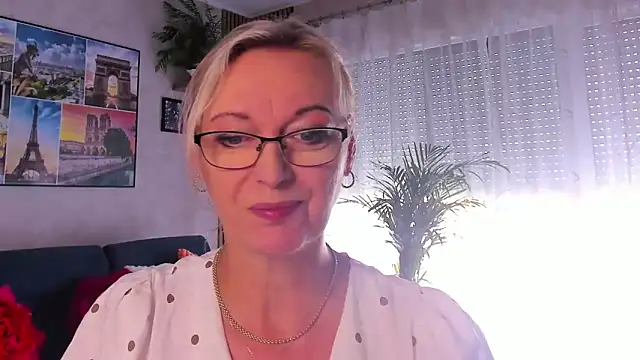 vanessa chat online show from June 2026 01:59:01 PM