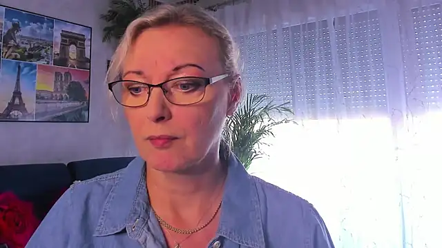 vanessa chat online show from June 2026 01:24:02 PM