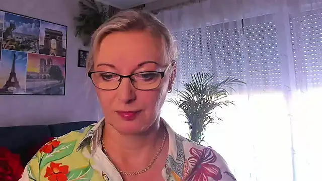 vanessa chat online show from June 2026 01:54:01 PM