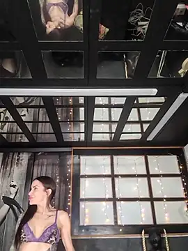 Snapshot of DarkDea chatting on March 2026 10:33:02 AM DarkDea online show from March 2026 10:33:02 AM