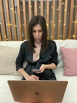 HotyWinter online show from February 2025 01:17:02 PM