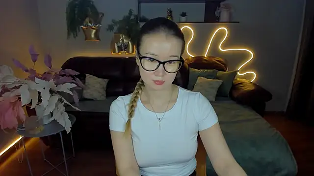 Snapshot of PollyOcean chatting on December 2024 10:55:01 AM PollyOcean online show from December 2024 10:55:01 AM