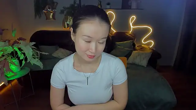 Snapshot of PollyOcean chatting on December 2024 02:19:02 PM PollyOcean online show from December 2024 02:19:02 PM