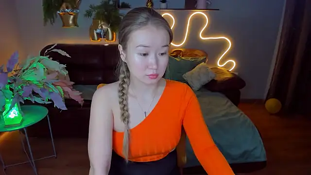 Snapshot of PollyOcean chatting on January 2025 11:04:02 AM PollyOcean online show from January 2025 11:04:02 AM