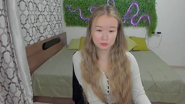 Snapshot of PollyOcean chatting on January 2025 11:26:02 AM PollyOcean online show from January 2025 11:26:02 AM