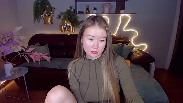 Snapshot of PollyOcean chatting on February 2025 12:54:01 PM PollyOcean online show from February 2025 12:54:01 PM