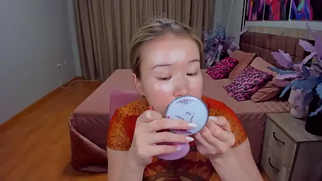 Snapshot of PollyOcean chatting on March 2025 10:35:02 AM PollyOcean online show from March 2025 10:35:02 AM