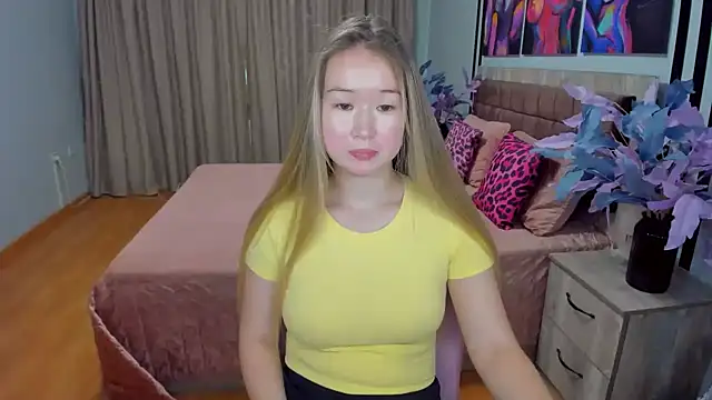 Snapshot of PollyOcean chatting on September 2025 12:05:01 PM PollyOcean online show from September 2025 12:05:01 PM