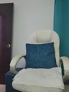 lissglow online show from February 2026 03:46:01 PM