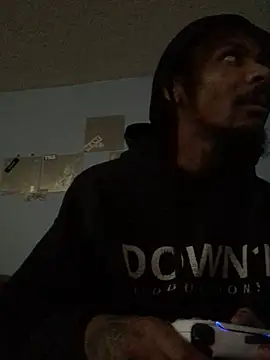 Snapshot of iAmNukka187 chatting on December 2024 08:18:02 AM iAmNukka187 online show from December 2024 08:18:02 AM