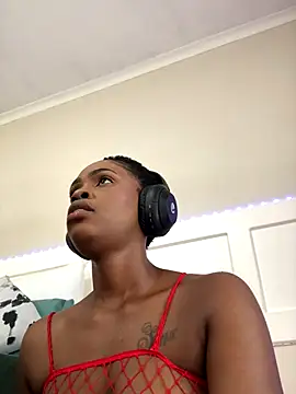 LuciousLips96 online show from December 2025 12:14:02 PM