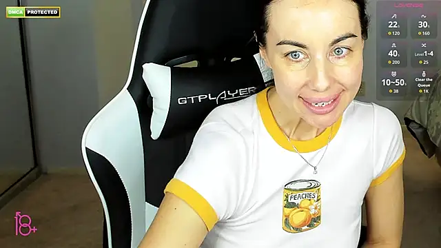 Snapshot of 3ight33nplus chatting on January 2026 01:31:02 AM 3ight33nplus online show from January 2026 01:31:02 AM