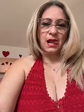 Snapshot of x_elena_x chatting on February 2025 08:52:02 AM x elena x online show from February 2025 08:52:02 AM