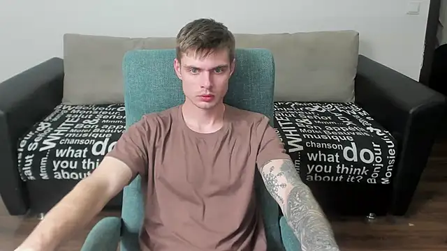 maks wolfis online show from March 2025 07:34:01 PM