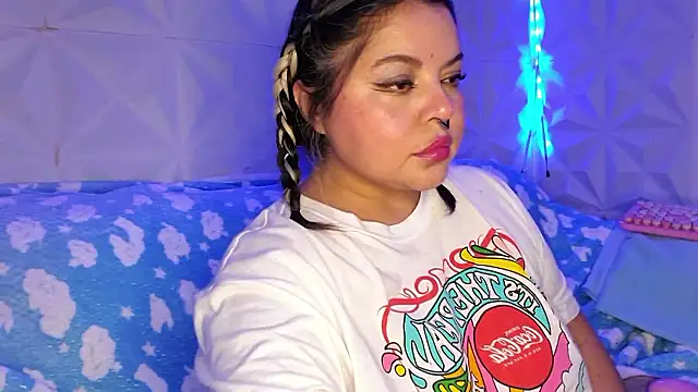 Snapshot of Satyn_doll chatting on December 2024 08:31:02 PM Satyn doll online show from December 2024 08:31:02 PM