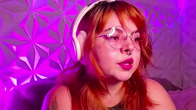Snapshot of Satyn_doll chatting on September 2025 10:43:01 PM Satyn doll online show from September 2025 10:43:01 PM