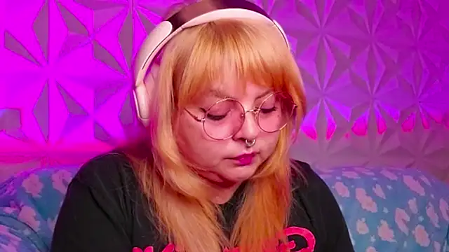 Satyn doll online show from October 2025 11:36:02 PM