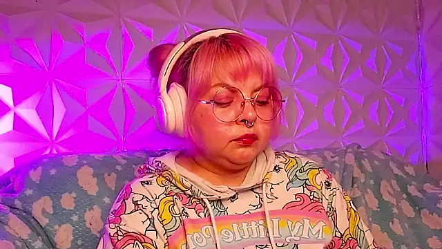 Satyn doll online show from February 2026 01:12:01 AM