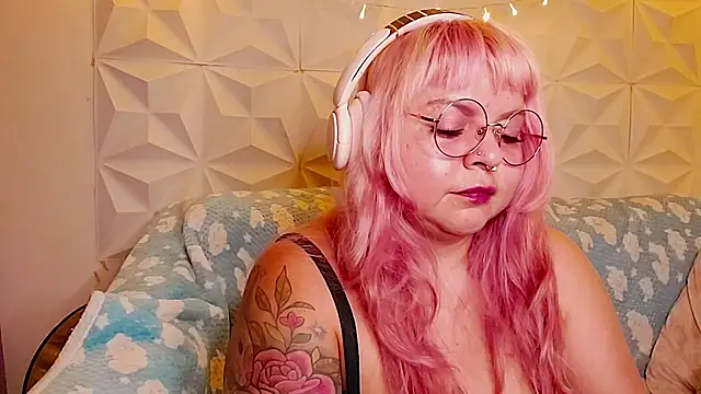 Satyn doll online show from June 2026 12:46:02 AM