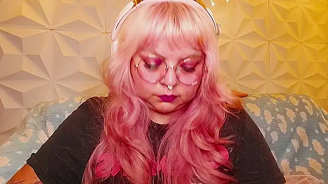 Satyn doll online show from June 2026 11:10:02 PM