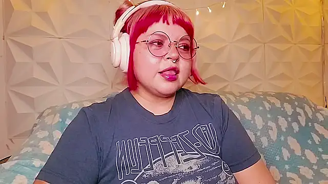 Satyn doll online show from June 2026 10:24:01 PM