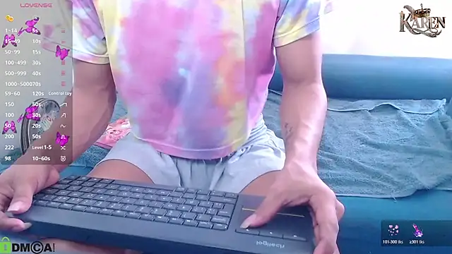 karen sofia  online show from November 2025 07:52:02 PM