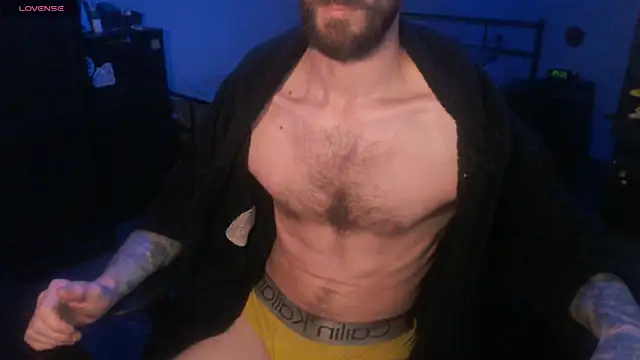 Snapshot of SexxxyLouis chatting on October 2025 07:50:01 AM SexxxyLouis online show from October 2025 07:50:01 AM