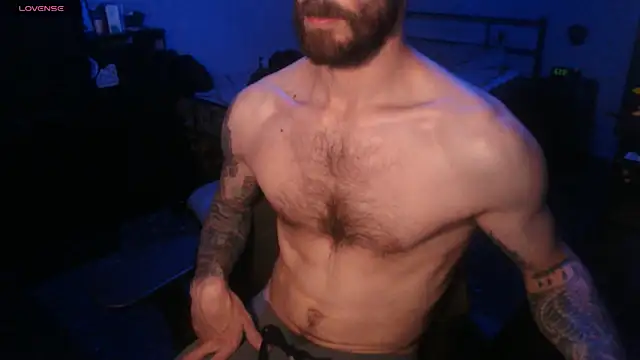 Snapshot of SexxxyLouis chatting on October 2025 05:56:02 PM SexxxyLouis online show from October 2025 05:56:02 PM