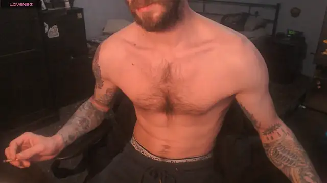 Snapshot of SexxxyLouis chatting on November 2025 12:09:02 PM SexxxyLouis online show from November 2025 12:09:02 PM