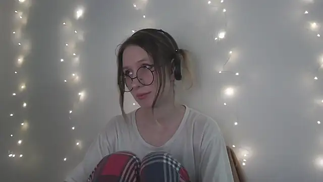  Hanna Moon  online show from December 2025 10:13:01 AM