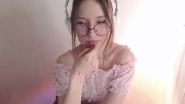  Hanna Moon  online show from May 2026 11:37:01 AM