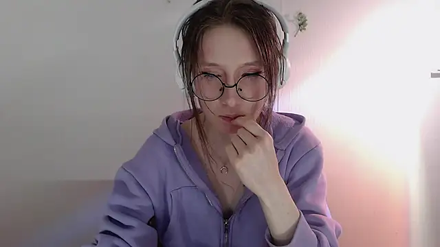  Hanna Moon  online show from May 2026 01:17:02 PM