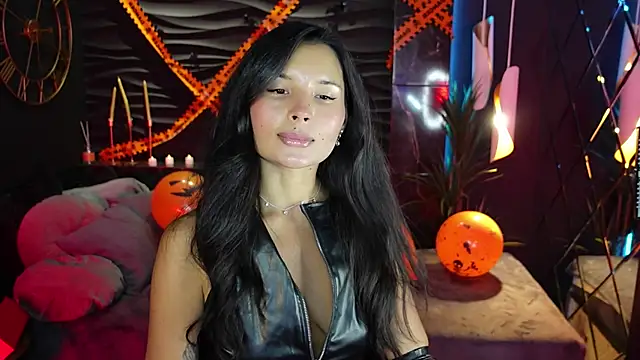 Snapshot of ErikaSoft chatting on October 2025 01:35:02 PM ErikaSoft online show from October 2025 01:35:02 PM