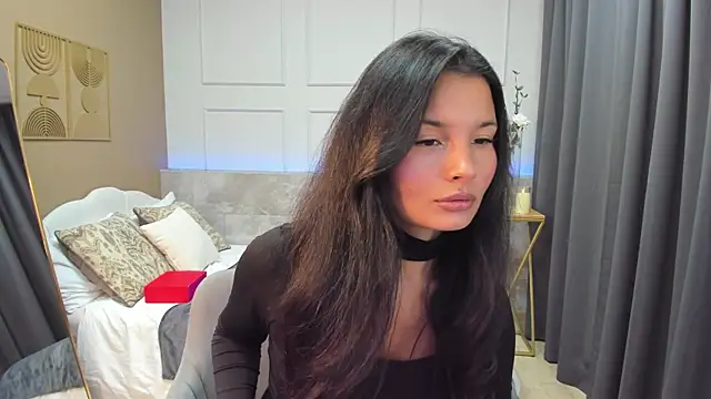 Snapshot of ErikaSoft chatting on November 2025 05:29:02 AM ErikaSoft online show from November 2025 05:29:02 AM