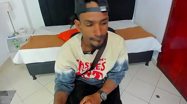 Snapshot of anhtony_wayans chatting on January 2025 12:29:01 AM anhtony wayans online show from January 2025 12:29:01 AM