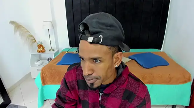 Snapshot of anhtony_wayans chatting on February 2025 12:03:01 AM anhtony wayans online show from February 2025 12:03:01 AM