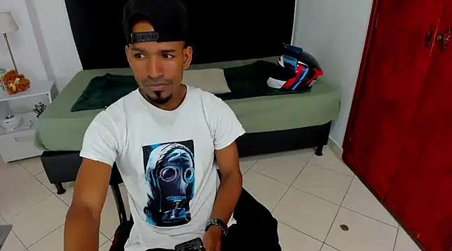 Snapshot of anhtony_wayans chatting on March 2025 12:32:01 AM anhtony wayans online show from March 2025 12:32:01 AM