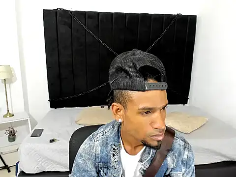 Snapshot of anhtony_wayans chatting on September 2025 12:00:02 AM anhtony wayans online show from September 2025 12:00:02 AM
