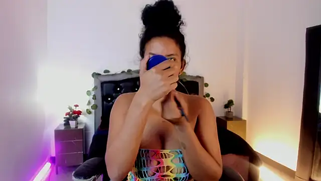 Snapshot of Ellie_Alves chatting on March 2025 01:23:02 PM Ellie Alves online show from March 2025 01:23:02 PM