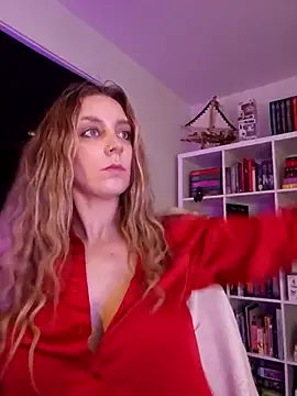 Snapshot of LilyOrion chatting on November 2025 02:44:01 AM LilyOrion online show from November 2025 02:44:01 AM