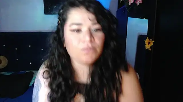 ANGELIQUE KLANE online show from April 2026 03:48:02 AM