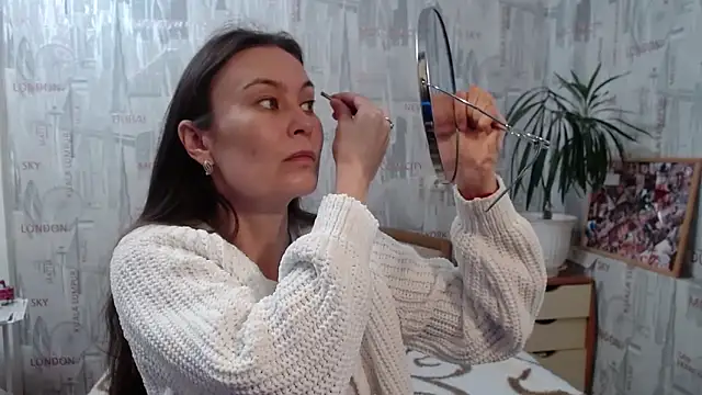 GinaQSoul online show from September 2025 10:49:01 AM